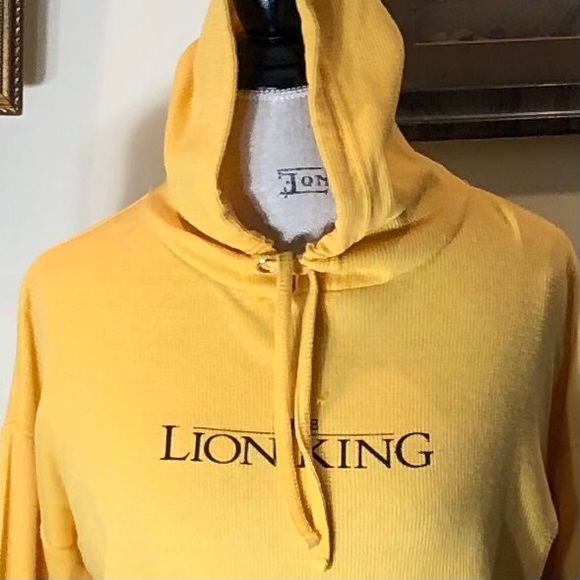 Disney The Lion King Yellow Crop Top Hooded Sz L - Picture 5 of 7
